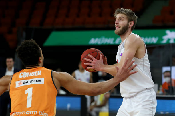 虽然波波维 虽然波波维